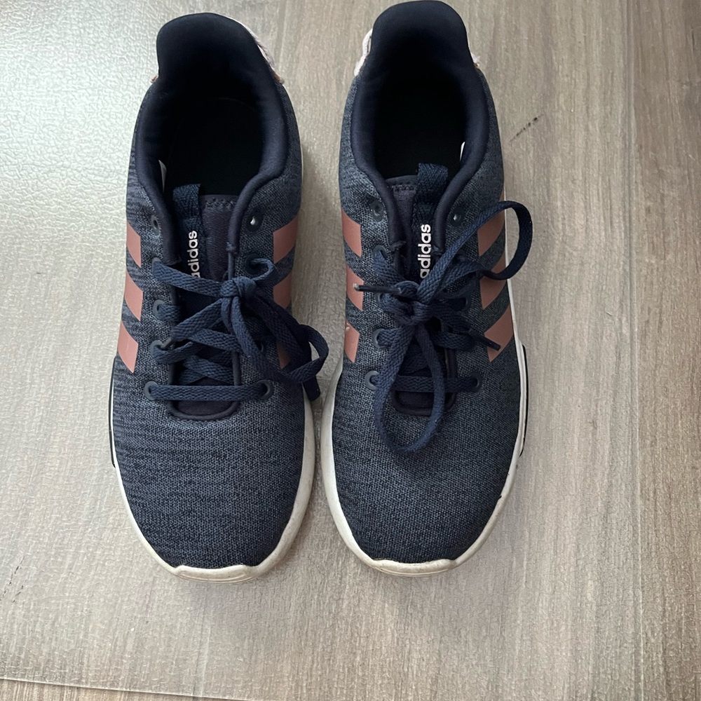 💙GIRLS ADIDAS RUNNING SHOES 💙 - Picture 3 of 5